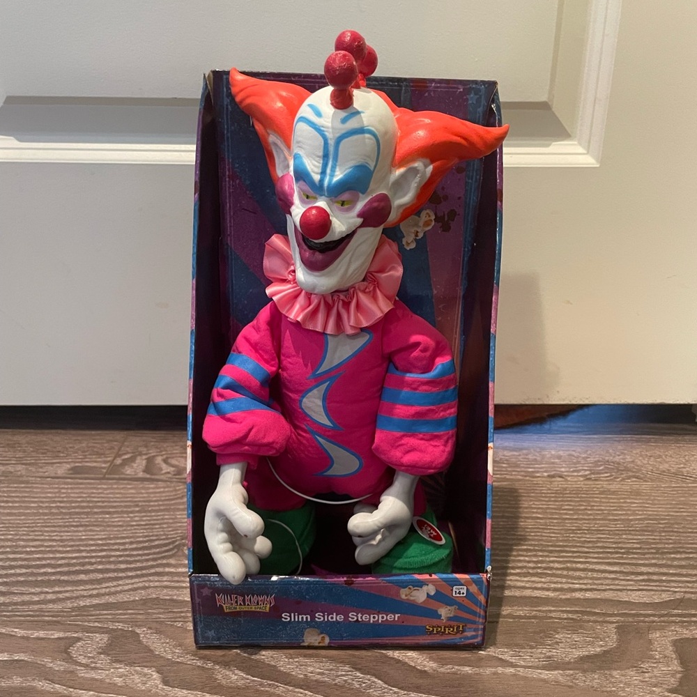 Spirit Halloween Slim Side Stepper Killer Klowns from Outer Space Toy